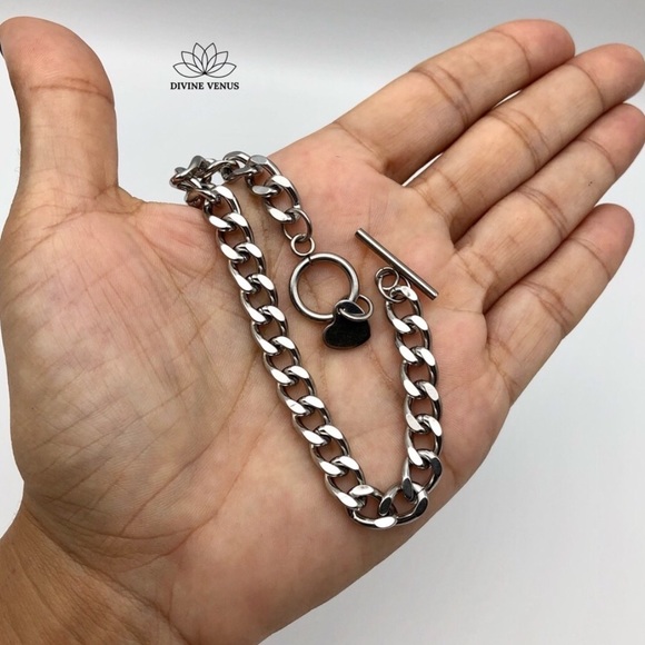 Toggle Clasp Curb Chain Bracelet | Stainless Steel - Picture 8 of 9